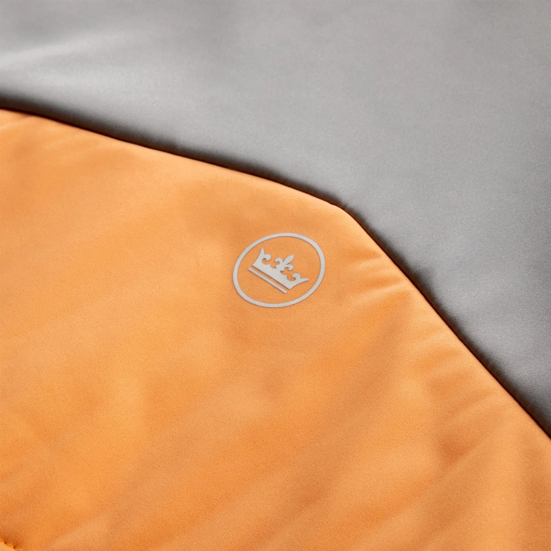 Venture Hybrid Vest Orange Nectar/Gale Grey - SS24